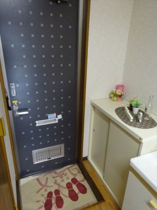 山城コーポB号棟の玄関