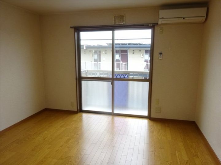 山城コーポB号棟の内装