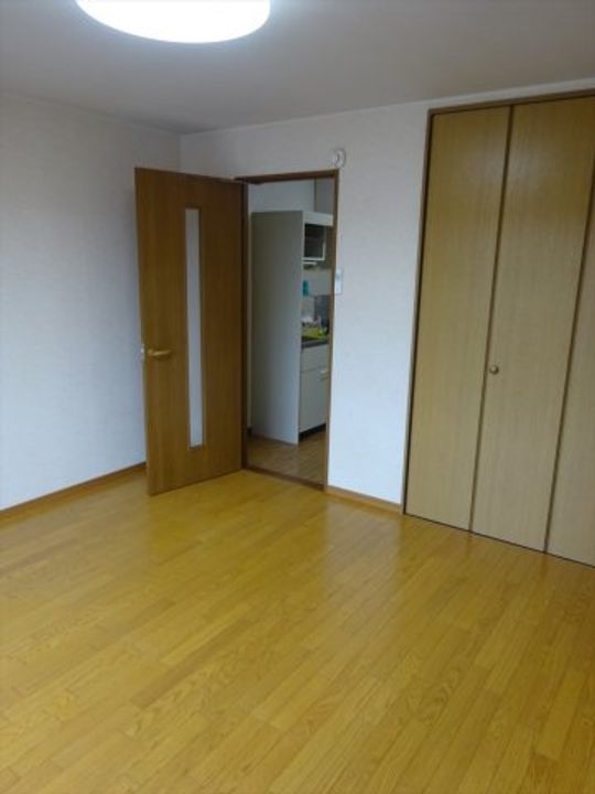 山城コーポB号棟の居間