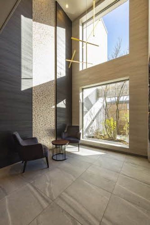 プレミアスの外観