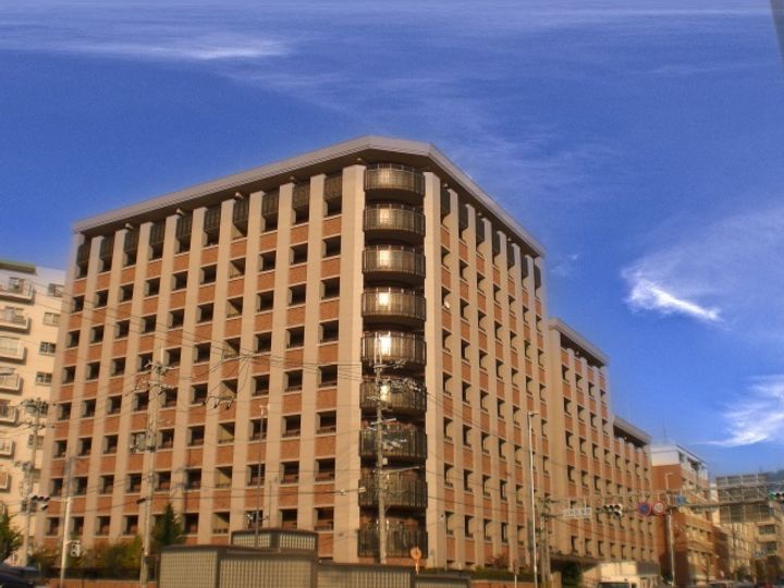 パインフィールド洛東の外観