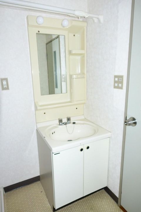 中央ビルの内装