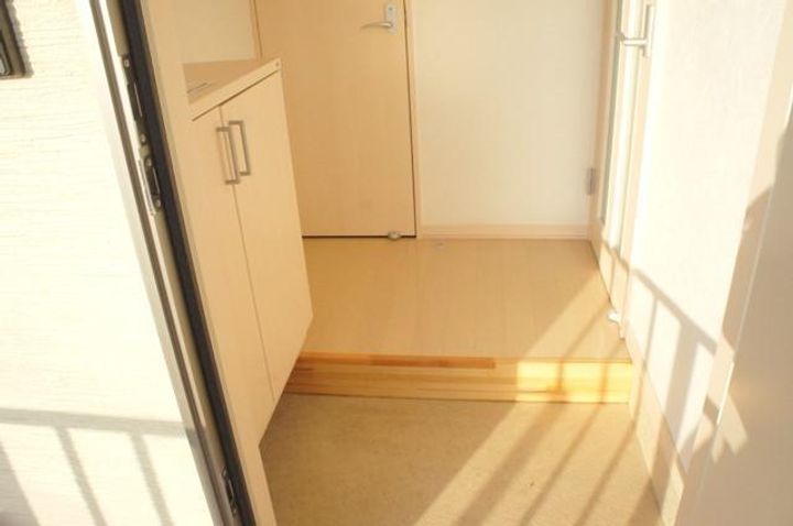 リレイション4の玄関