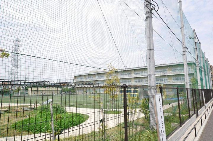 ラウレア六町の周辺