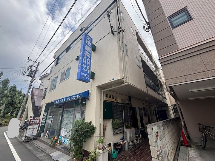 山口メタルメゾンの外観