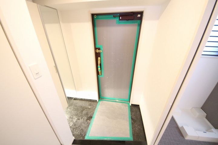 ギャラン竪町の玄関