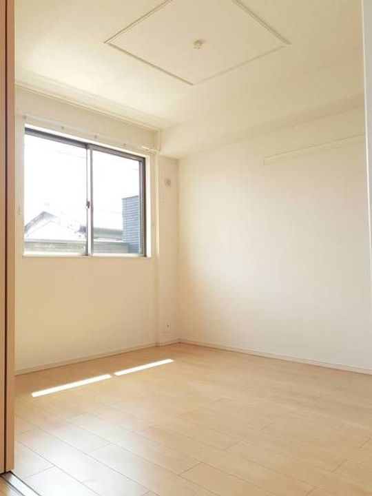 ズューデン Aの内装