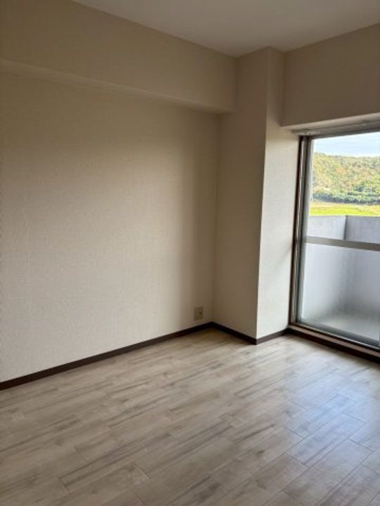 ハピネス見野の居間