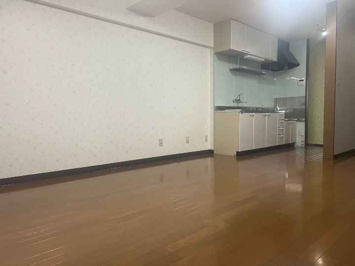 アヴェニール白山の居間