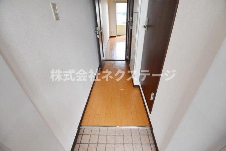 フェニックス厚木の玄関