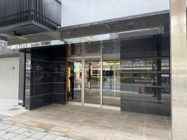 ジェノヴィア神戸湊川公園の地図