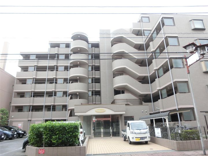 萬家第二ビルの外観