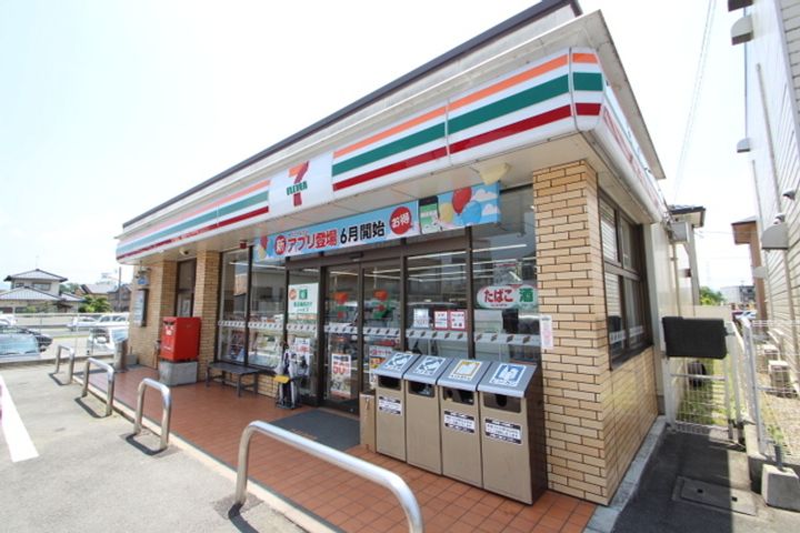 ビラバロンIIの周辺