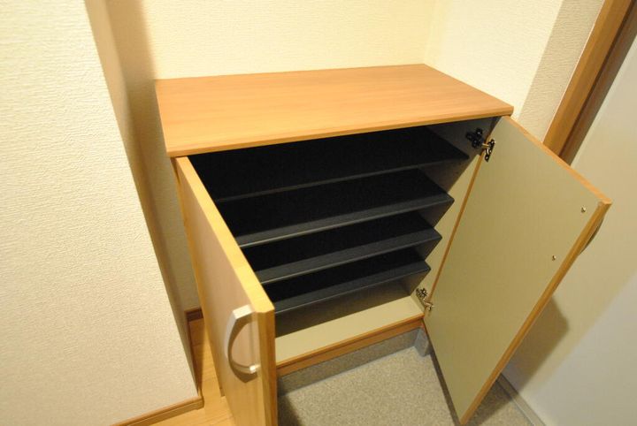 グランメゾン・旭の玄関