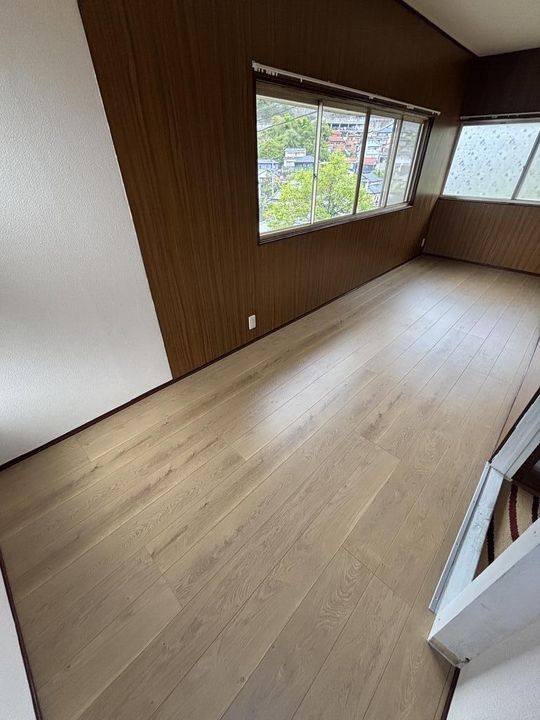 長崎県長崎市小菅町(一戸建)の賃貸物件の居間