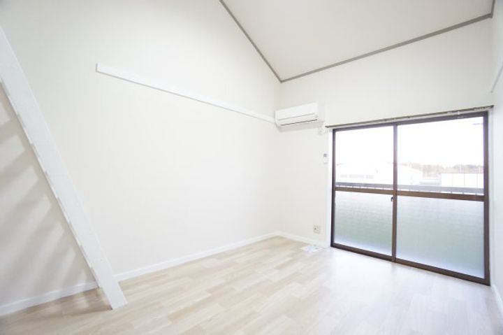 メゾン誉田の居間