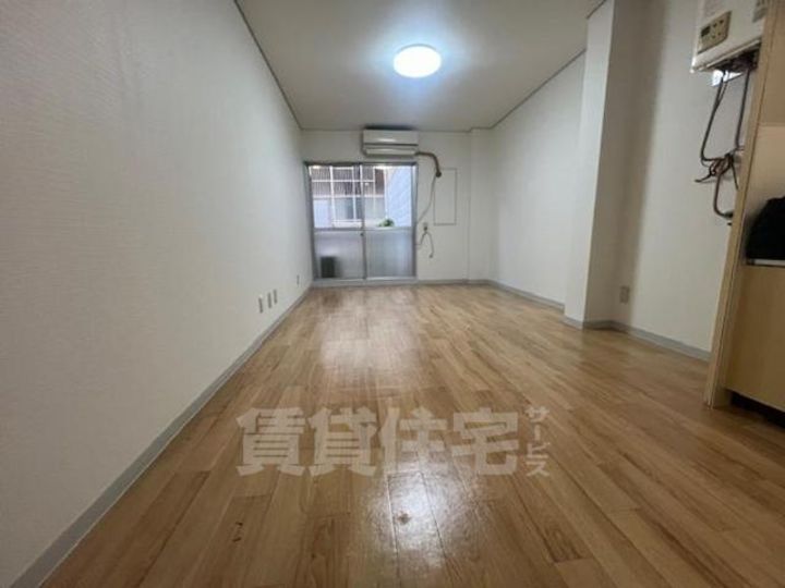 大阪府大阪市浪速区幸町3(マンション)の賃貸物件の居間