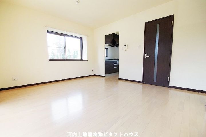 鈴富レジデンス Aの居間