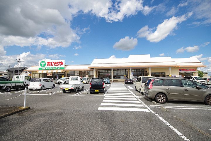 鈴富レジデンス Aの周辺