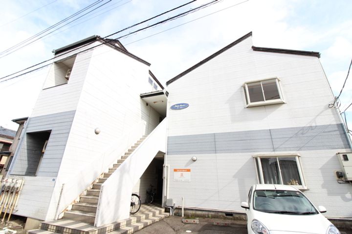 SAJA-WESTの外観