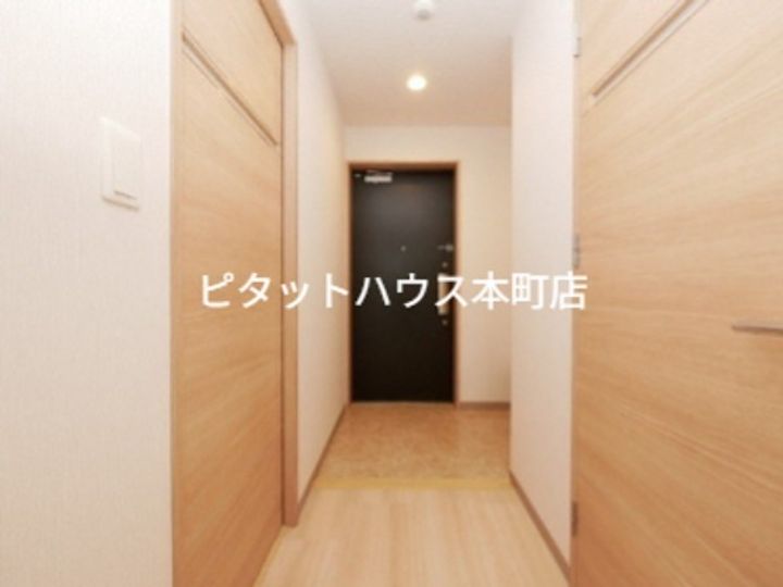 大阪府大阪市西区立売堀2(マンション)の賃貸物件の玄関