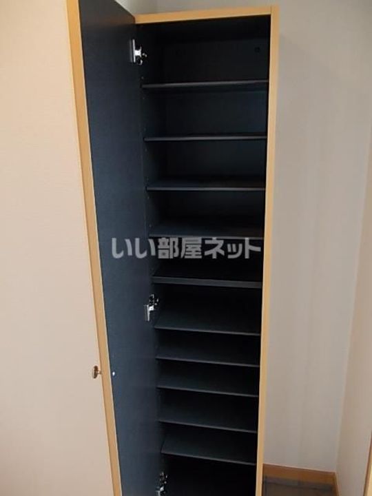 八反丸ビルIIの内装