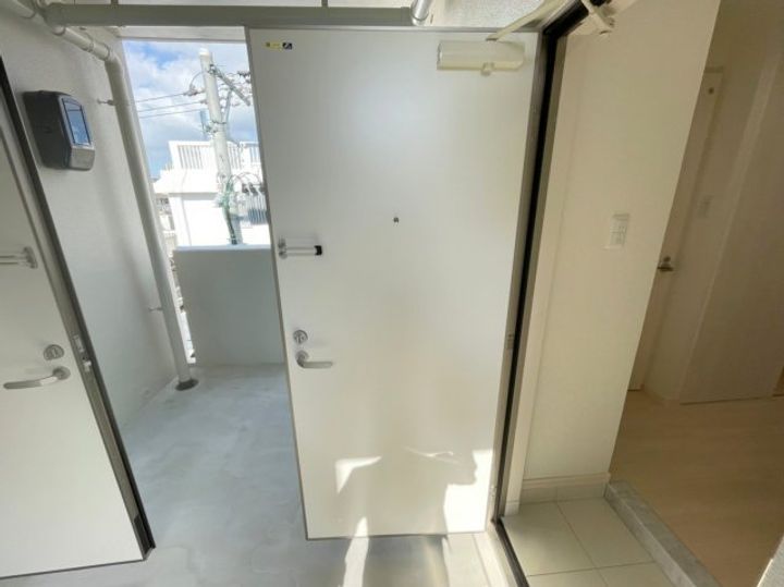 ヒルトップスクエアの玄関