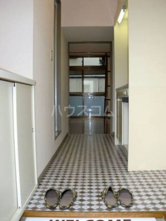 東京都武蔵村山市大南4(マンション)の賃貸物件の玄関