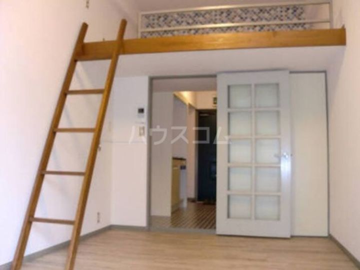 東京都武蔵村山市大南4(マンション)の賃貸物件の居間