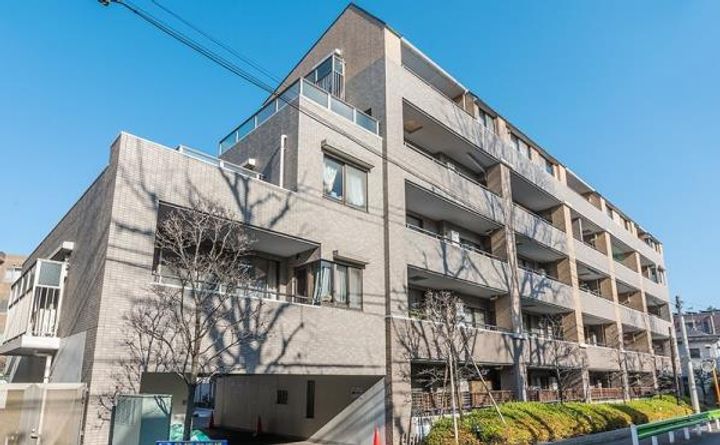 東京都世田谷区弦巻4(マンション)の賃貸物件の外観