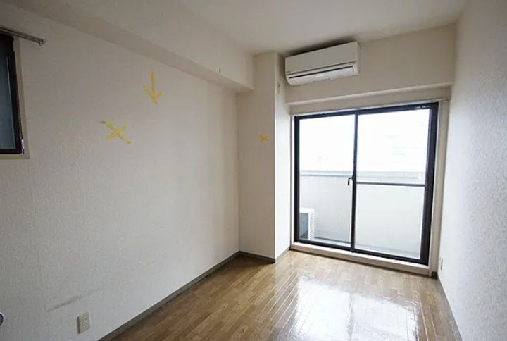 アイナレア掃部山の居間