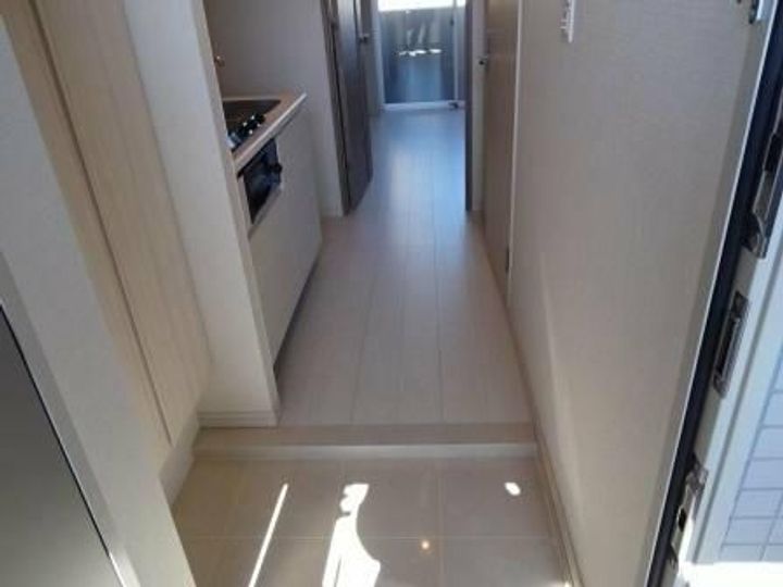 東京都新宿区矢来町(マンション)の賃貸物件の玄関