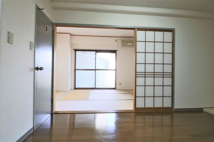 ノースヒルズ北泉田の内装