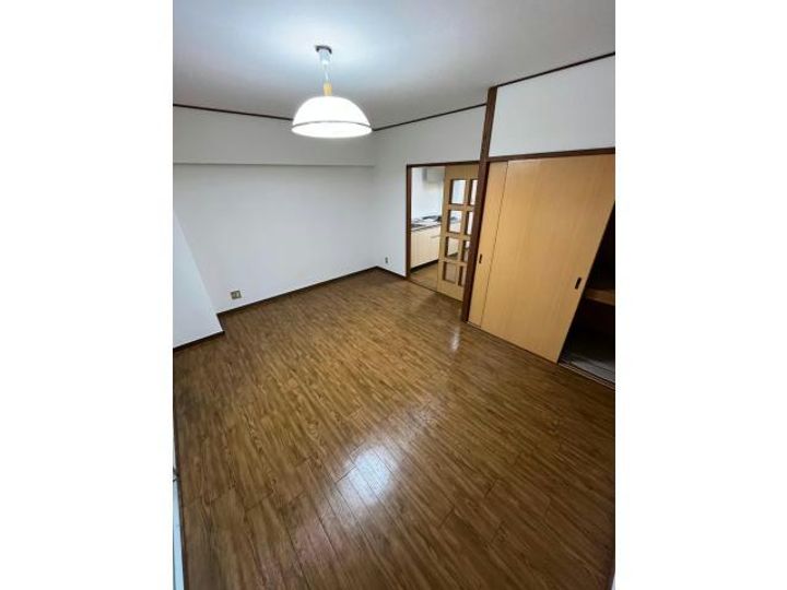 宮地ハイツの居間
