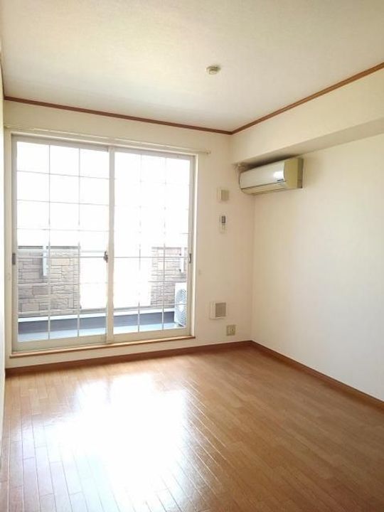 福島県福島市北矢野目字原田(アパート)の賃貸物件の居間