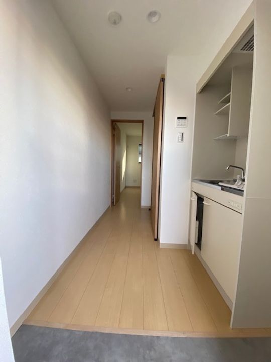 レジデンスウエスト淵野辺の玄関