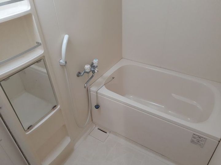三重県名張市蔵持町原出(マンション)の賃貸物件の風呂