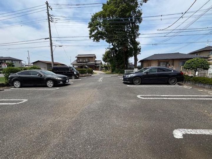 ルミエール東館A棟の地図