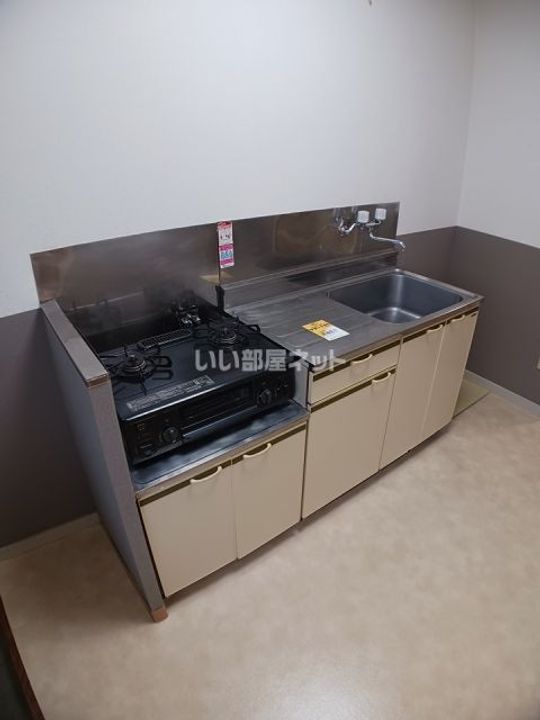 新潟県長岡市平島2(アパート)の賃貸物件のキッチン