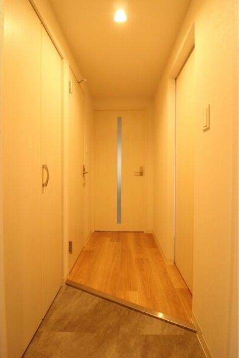 グローブタウン南郷の玄関