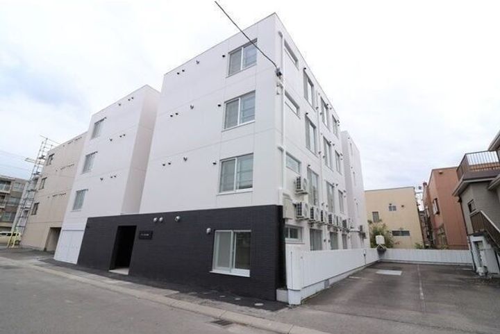 グローブタウン南郷の外観