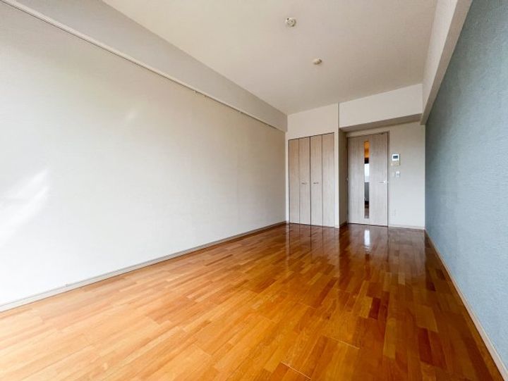 プロシード長居公園通の居間