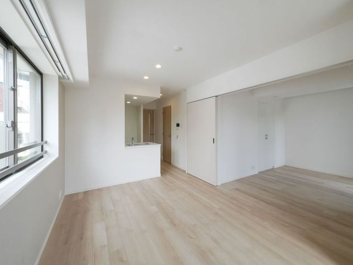 東京都港区赤坂4(マンション)の賃貸物件の居間