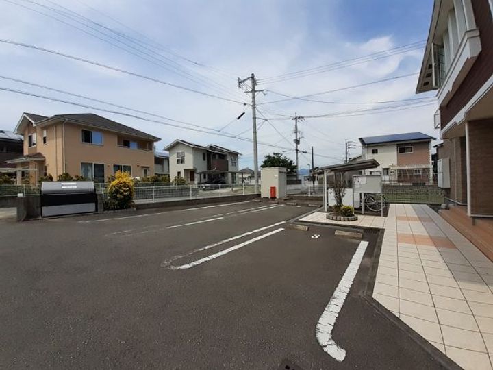 グッドラックフィールド1番館の地図