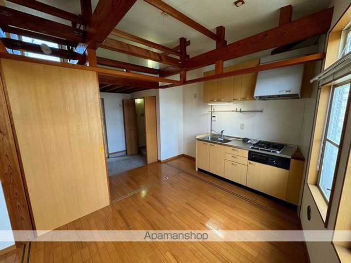 神奈川県鎌倉市小袋谷2(アパート)の賃貸物件の居間