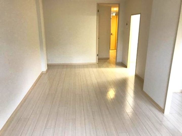 大阪府和泉市池田下町(アパート)の賃貸物件の居間