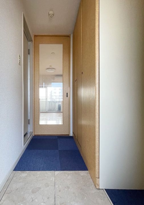 福岡県福岡市中央区六本松2(マンション)の賃貸物件の玄関