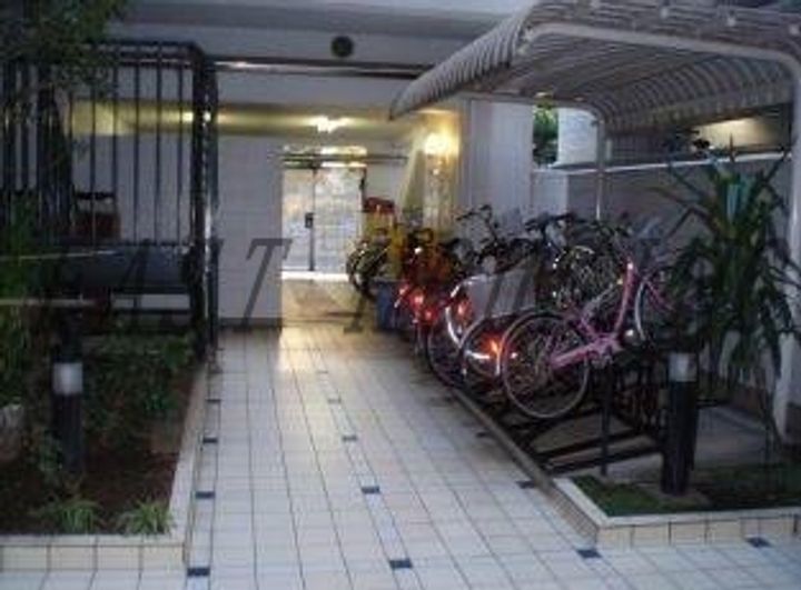 東京都新宿区新宿1(マンション)の賃貸物件の地図