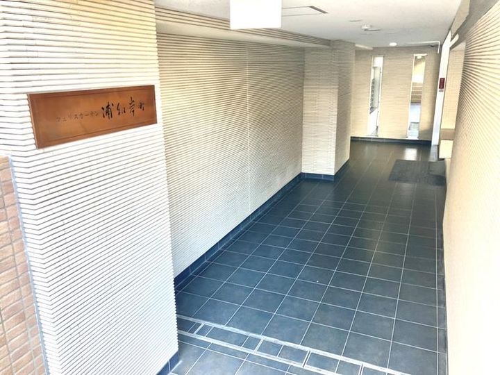 ウェリスガーデン浦和岸町の地図