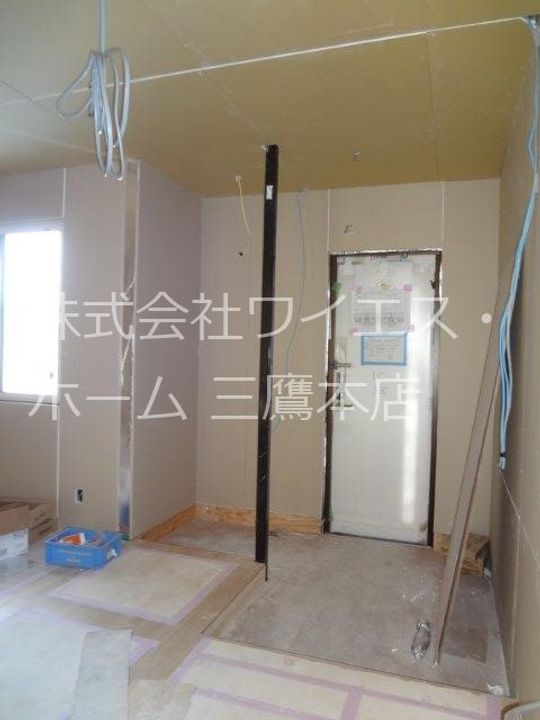 東京都三鷹市北野1(アパート)の賃貸物件の玄関